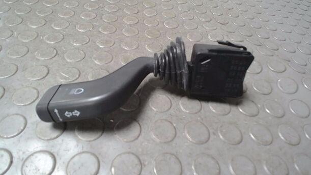 Foto: BLINKSCHALTER/ KOMBISCHALTER eines Opel Corsa 1.2 16V