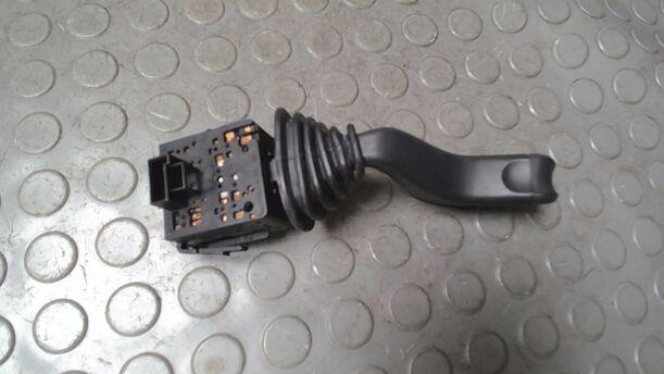 Foto: BLINKSCHALTER/ KOMBISCHALTER eines Opel Corsa 1.2 16V