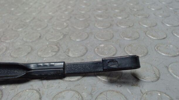 Foto: SCHEIBENWISCHERARM HINTEN eines Audi A3 1.6