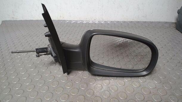 Foto: AUSSENSPIEGEL MECHANISCH VERSTELLBAR RECHTS eines Opel Corsa 1.2 16V