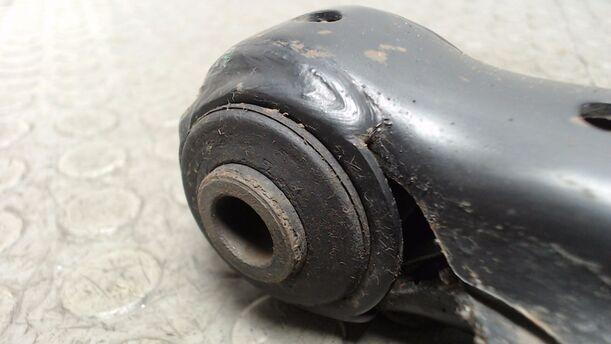 Foto: QUERLENKER VORN RECHTS eines Audi A3 1.6