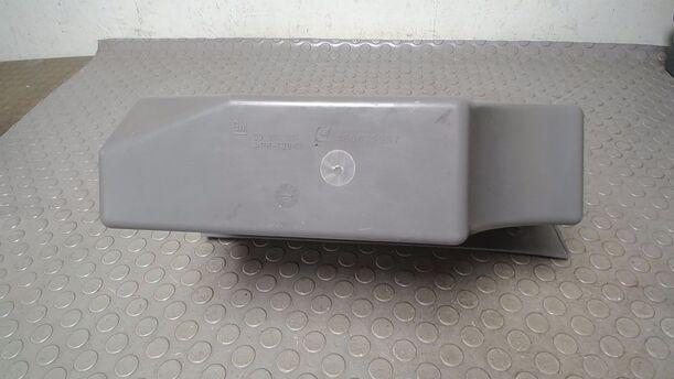 Foto: HANDSCHUHFACH eines Opel Corsa 1.2 16V