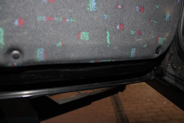 Foto: TÜR HINTEN LINKS eines Opel Corsa 16V