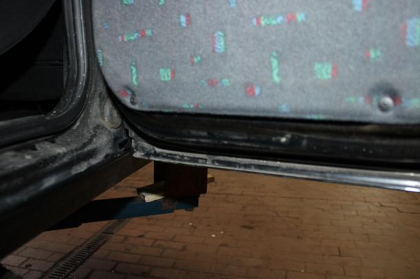Foto: TÜR HINTEN RECHTS eines Opel Corsa 16V