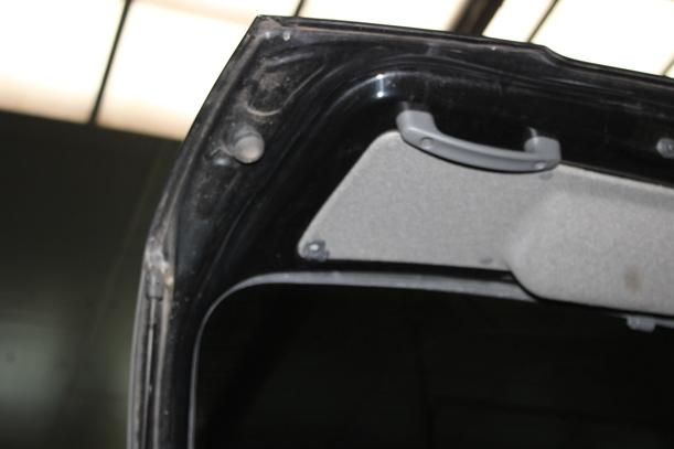 Foto: HECKKLAPPE/ HECKDECKEL ( 4/5 TÜRER ) eines Opel Corsa 16V