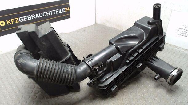 Foto: LUFTFILTERKASTEN eines Peugeot 206+ 60