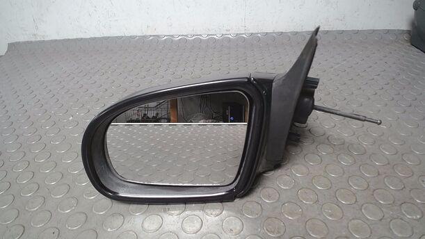 Foto: AUSSENSPIEGEL MECHANISCH VERSTELLBAR LINKS ( UNLACKIERT ) eines Opel Corsa 16V