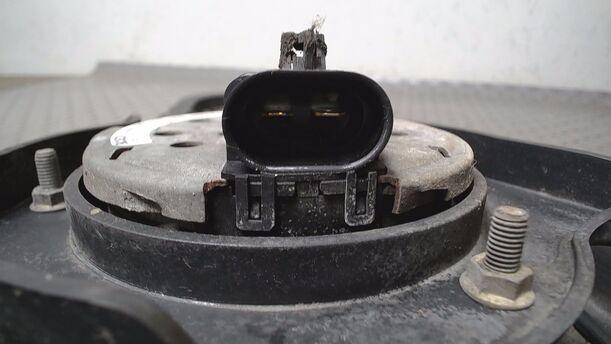 Foto: ELEKTROLÜFTER ( FZG mit Klimaanlage ) eines Opel Corsa 16V