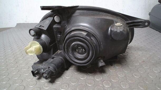 Foto: SCHEINWERFER LINKS ( VALEO ) eines Opel Corsa 16V