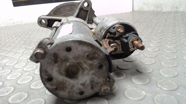 Foto: ANLASSER / STARTER VALEO eines Peugeot 206+ 60