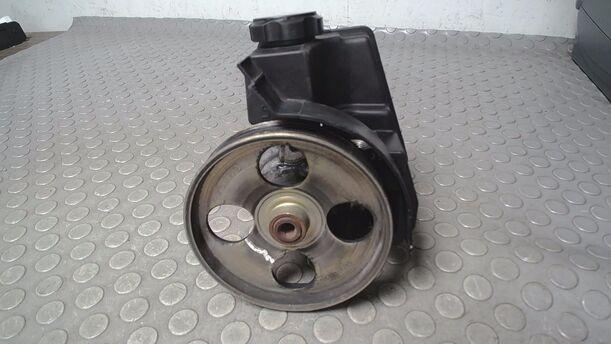Foto: SERVOPUMPE/ PUMPE SERVOLENKUNG eines Peugeot 206 CC 110