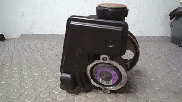 Foto: SERVOPUMPE/ PUMPE SERVOLENKUNG eines Peugeot 206 CC 110