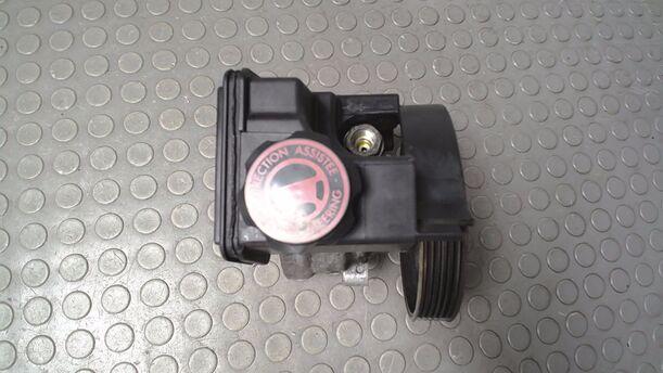 Foto: SERVOPUMPE/ PUMPE SERVOLENKUNG eines Peugeot 206 CC 110