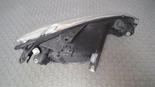 Foto: SCHEINWERFER LINKS eines Peugeot 206 CC 110