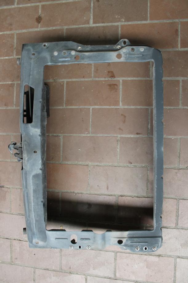 Foto: FRONTBLECH eines VW Fox 1.2