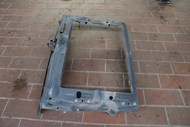 Foto: FRONTBLECH eines VW Fox 1.2