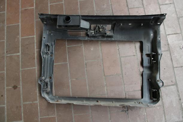 Foto: FRONTBLECH eines VW Fox 1.2