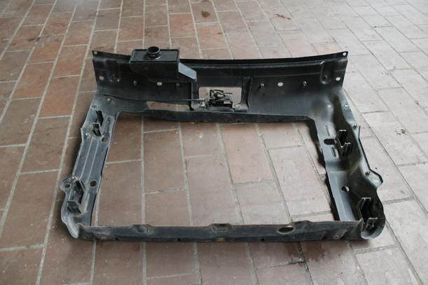 Foto: FRONTBLECH eines VW Fox 1.2