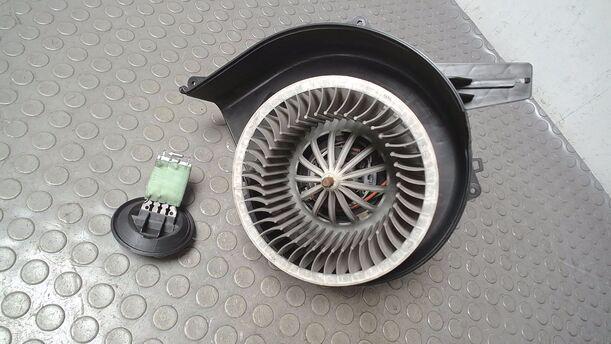 Foto: HEIZUNGSGEBLÄSE eines VW Fox 1.2