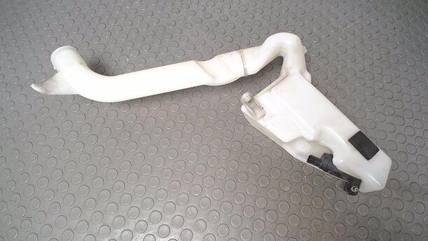 Foto: SCHEIBENWASCHBEHÄLTER eines VW Fox 1.2