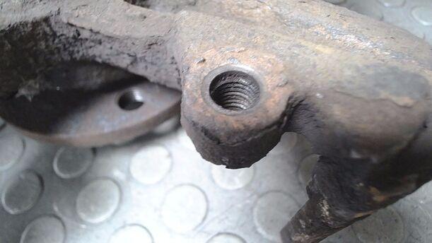 Foto: ACHSSCHENKEL VORN LINKS eines VW Fox 1.2