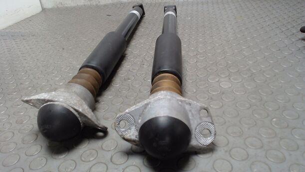 Foto: STOSSDÄMPFERPAAR HINTEN ( BILSTEIN ) eines Skoda Fabia 1.2 HTP Combi