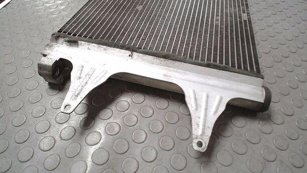 Foto: KONDENSATOR KLIMAANLAGE eines VW Fox 1.2