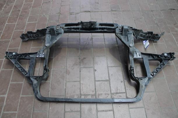 Foto: FRONTBLECH/ SCHLOSSTRÄGER eines BMW X3 3.0d