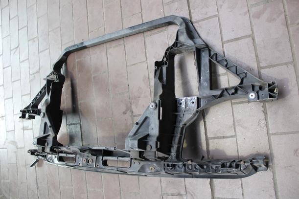 Foto: FRONTBLECH/ SCHLOSSTRÄGER eines BMW X3 3.0d