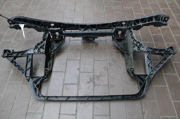 Foto: FRONTBLECH/ SCHLOSSTRÄGER eines BMW X3 3.0d