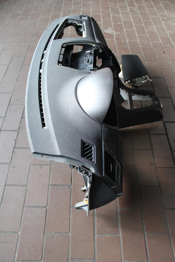 Foto: ARMATURENBRETT eines BMW X3 3.0d