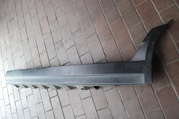 Foto: SCHWELLERBLENDE LINKS eines BMW X3 3.0d