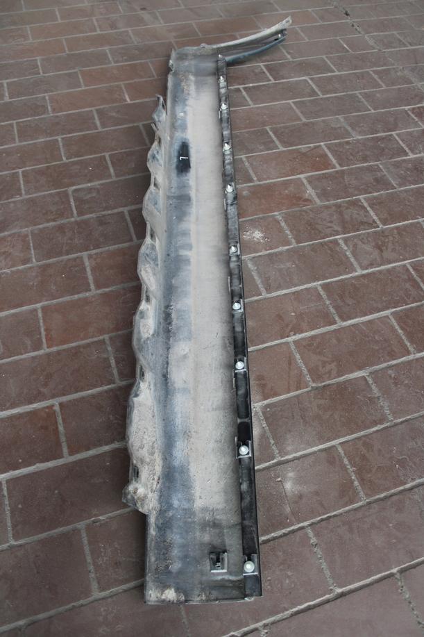 Foto: SCHWELLERBLENDE LINKS eines BMW X3 3.0d