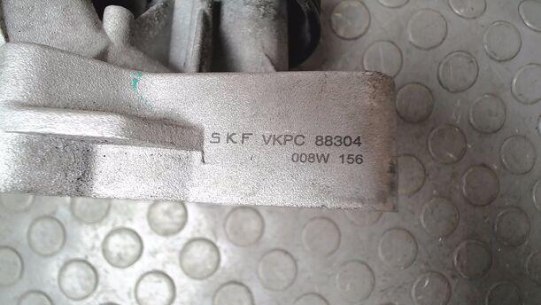 Foto: WASSERPUMPE ( ZUBEHÖR ) eines BMW X3 3.0d