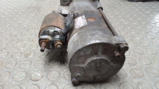 Foto: ANLASSER / STARTER eines Chrysler Grand Voyager 2.5 CRD