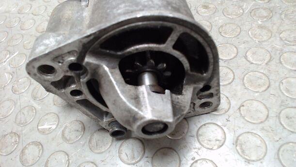 Foto: ANLASSER / STARTER eines Chrysler Grand Voyager 2.5 CRD