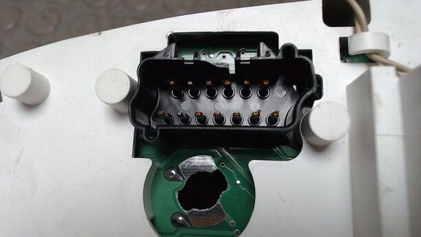 Foto: TACHOEINHEIT / KOMBIINSTRUMENT eines Chrysler Grand Voyager 2.5 CRD