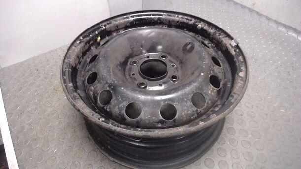 Foto: STAHLFELGE 5,5X14 ET24 eines Peugeot 206+ 60