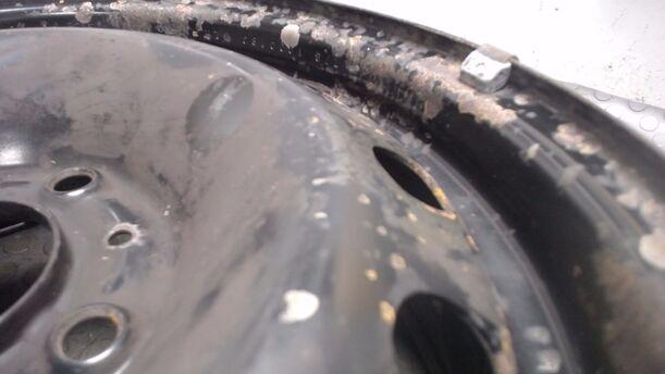 Foto: STAHLFELGE 5,5X14 ET24 eines Peugeot 206+ 60