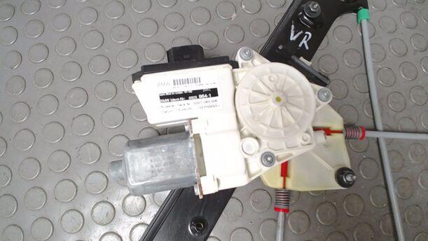 Foto: FENSTERHEBER ELEKTRISCH VORN RECHTS eines BMW X3 3.0d