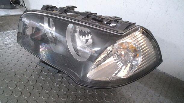 Foto: SCHEINWERFER LINKS eines BMW X3 3.0d