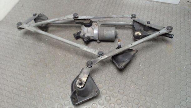 Foto: SCHEIBENWISCHERMOTOR VORN eines Chrysler Grand Voyager 2.5 CRD