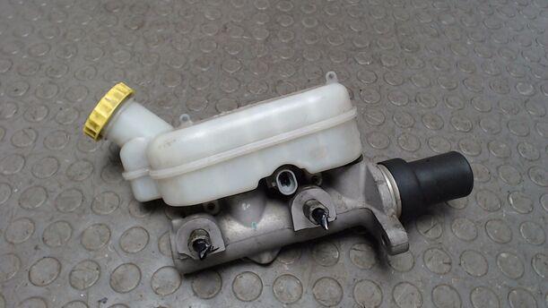 Foto: HAUPTBREMSZYLINDER eines Chrysler Grand Voyager 2.5 CRD