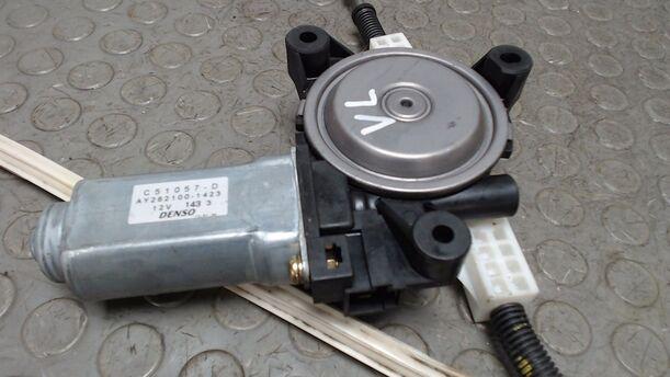 Foto: FENSTERHEBER VORN LINKS eines Chrysler Grand Voyager 2.5 CRD