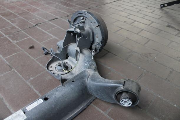 Foto: HINTERACHSE eines Ford Fiesta 1.0 EcoBoost S&S Aut.