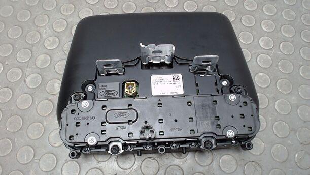 Foto: DISPLAY / BILDSCHIRM MULTIMEDIASYSTEM ( TOUCHSCREEN ) eines Ford Fiesta 1.0 EcoBoost S&S Aut.