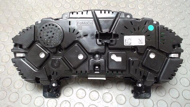 Foto: TACHOEINHEIT / KOMBIINSTRUMENT ( 6 GANG AUTOMATIK ) eines Ford Fiesta 1.0 EcoBoost S&S Aut.