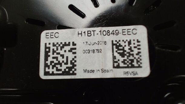 Foto: TACHOEINHEIT / KOMBIINSTRUMENT ( 6 GANG AUTOMATIK ) eines Ford Fiesta 1.0 EcoBoost S&S Aut.