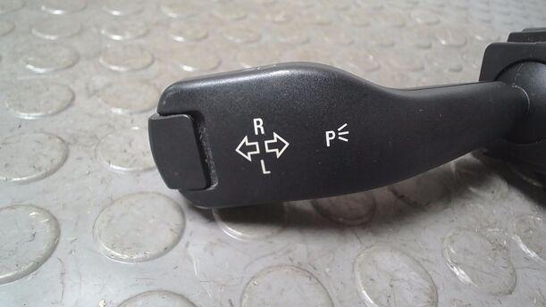 Foto: BLINKSCHALTER/ KOMBISCHALTER eines BMW X3 3.0d