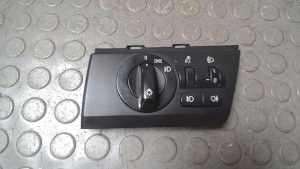 Foto: LICHTSCHALTER eines BMW X3 3.0d
